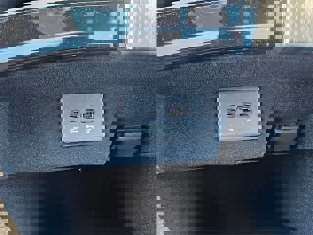 Used 2026 Cadillac Escalade Luxury w/ Touring Package image 34