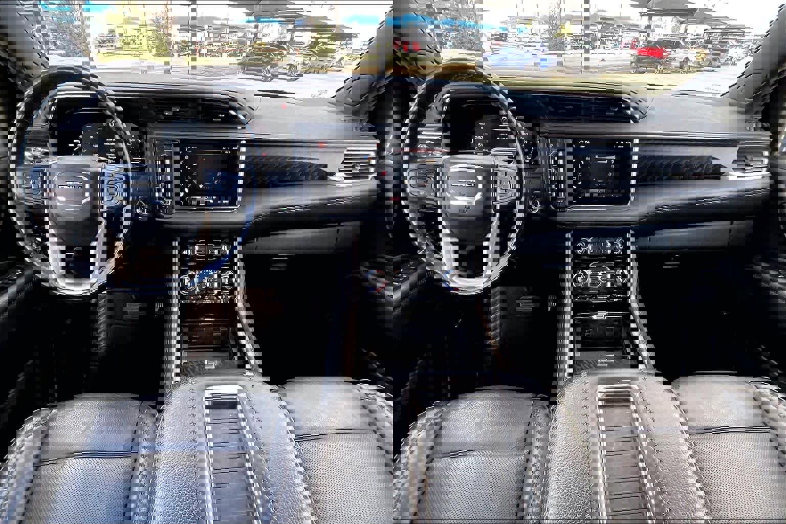 Used 2022 GMC Yukon XL Denali image 15