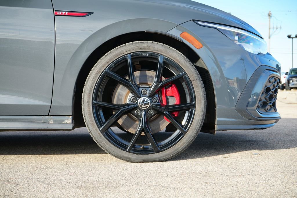 Used 2024 Volkswagen GTI SE w/ SE Leather Seats Package image 9