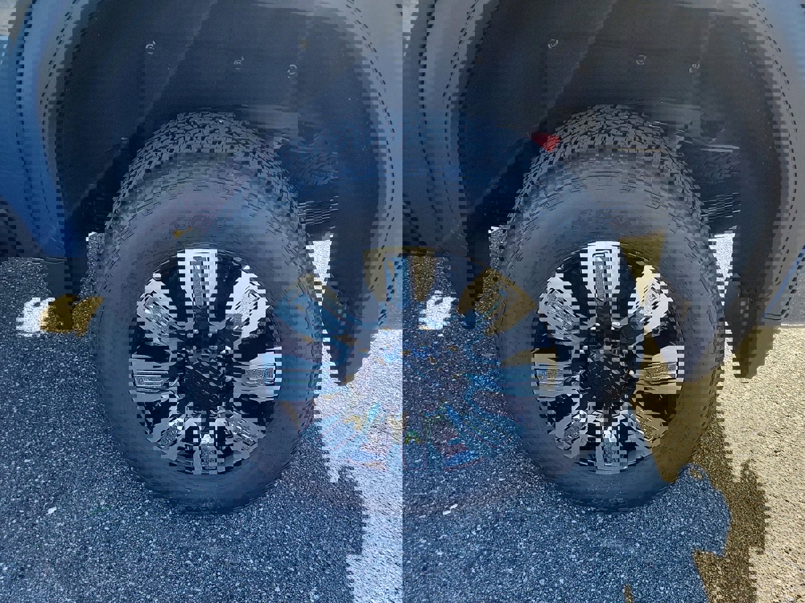 New 2026 GMC Sierra 2500 Denali w/ Denali Reserve Package image 8