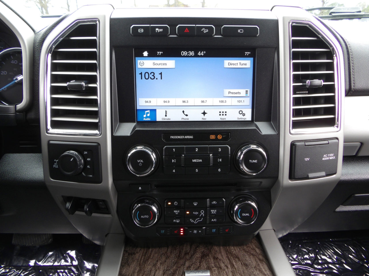 Used 2017 Ford F250 Lariat w/ Lariat Value Package image 24