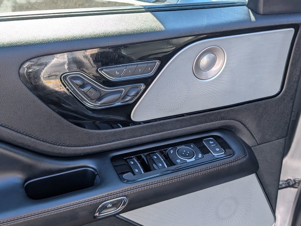 Used 2021 Lincoln Aviator Grand Touring w/ Equipment Group 302A image 17