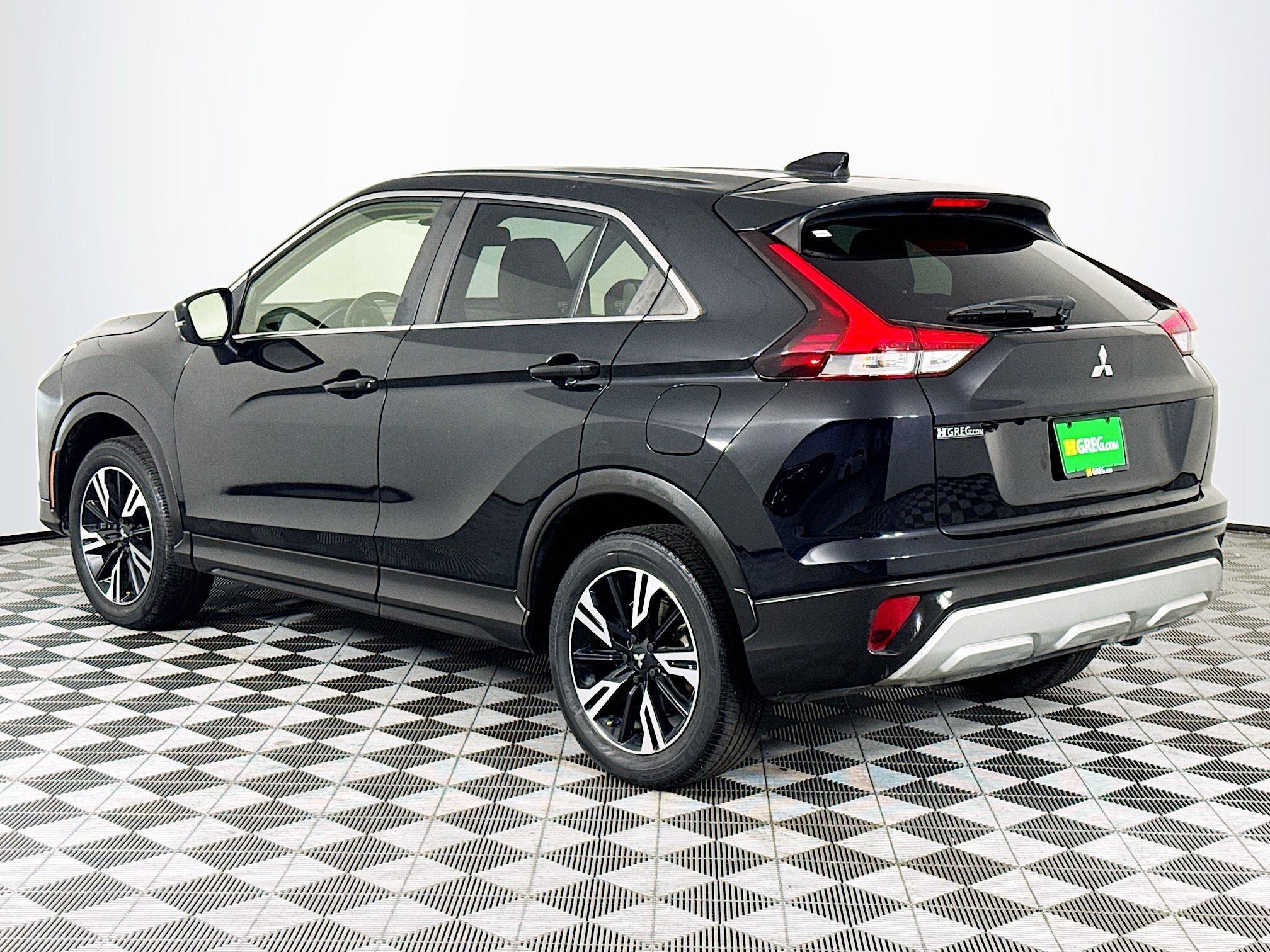 Used 2023 Mitsubishi Eclipse Cross SE image 6