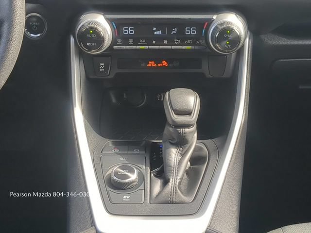 Used 2025 Toyota RAV4 XLE AWD/4WD image 19