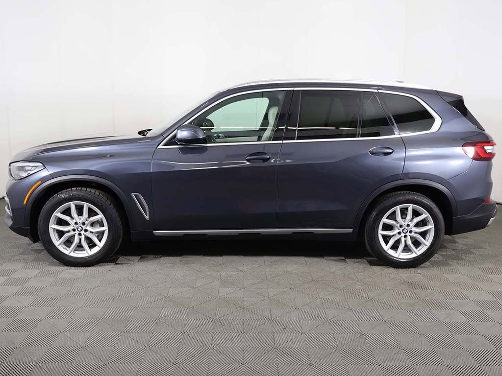 Used 2021 BMW X5 xDrive40i w/ Premium Package 2 image 21