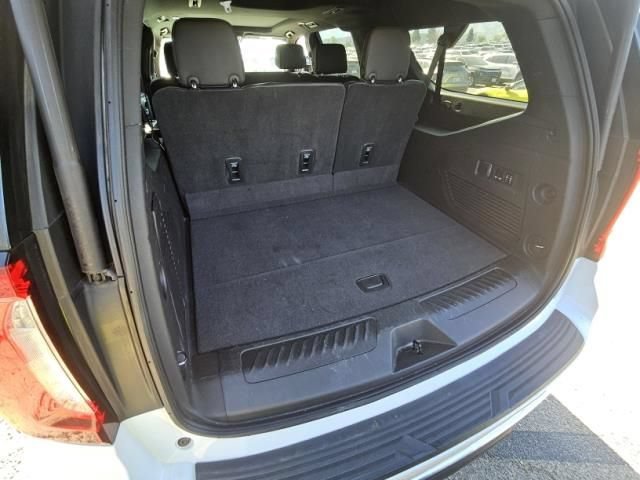 Used 2023 GMC Yukon XL SLT RWD image 10