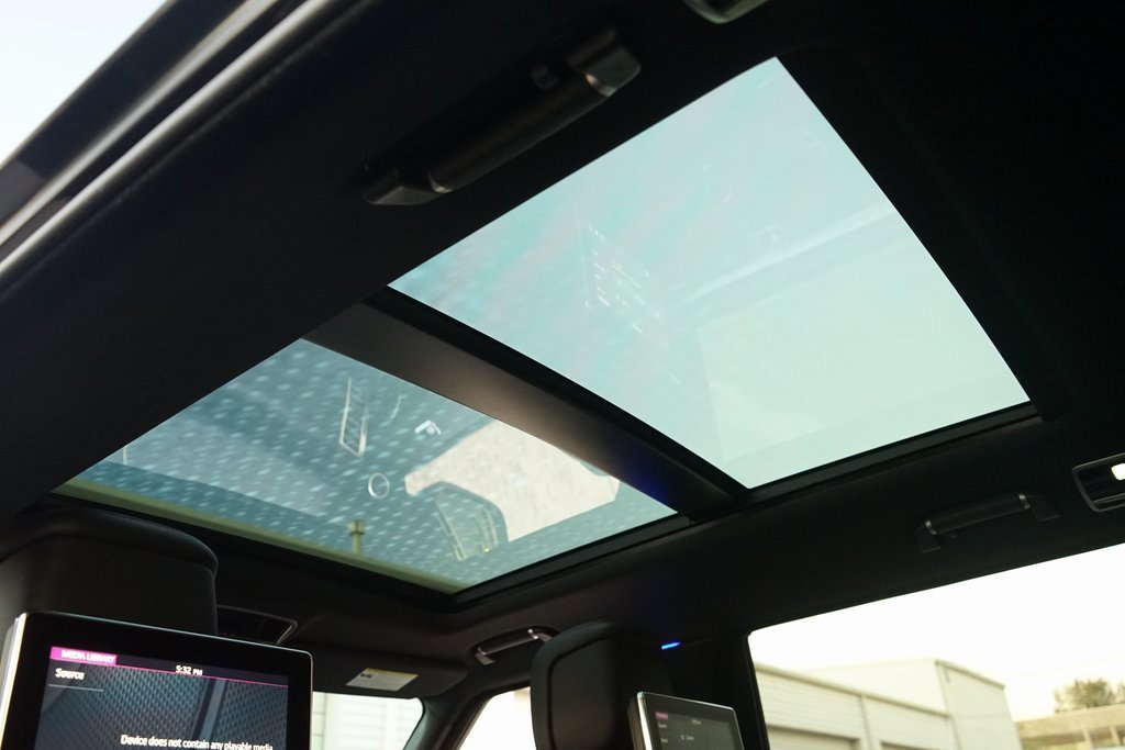 Used 2020 Land Rover Range Rover Long Wheelbase HSE image 15