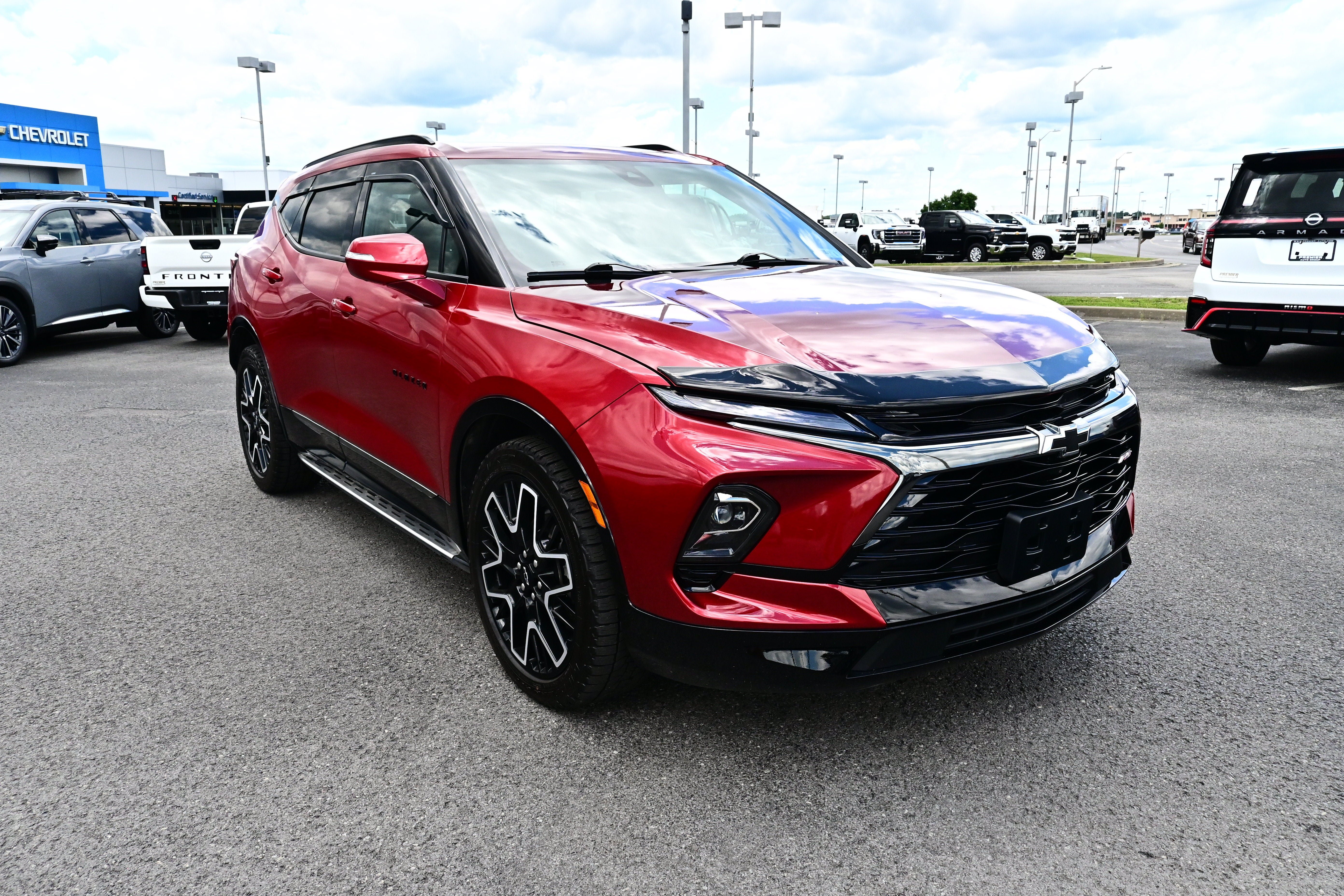 Used 2023 Chevrolet Blazer RS w/ Driver Confidence II Package AWD/4WD image 2