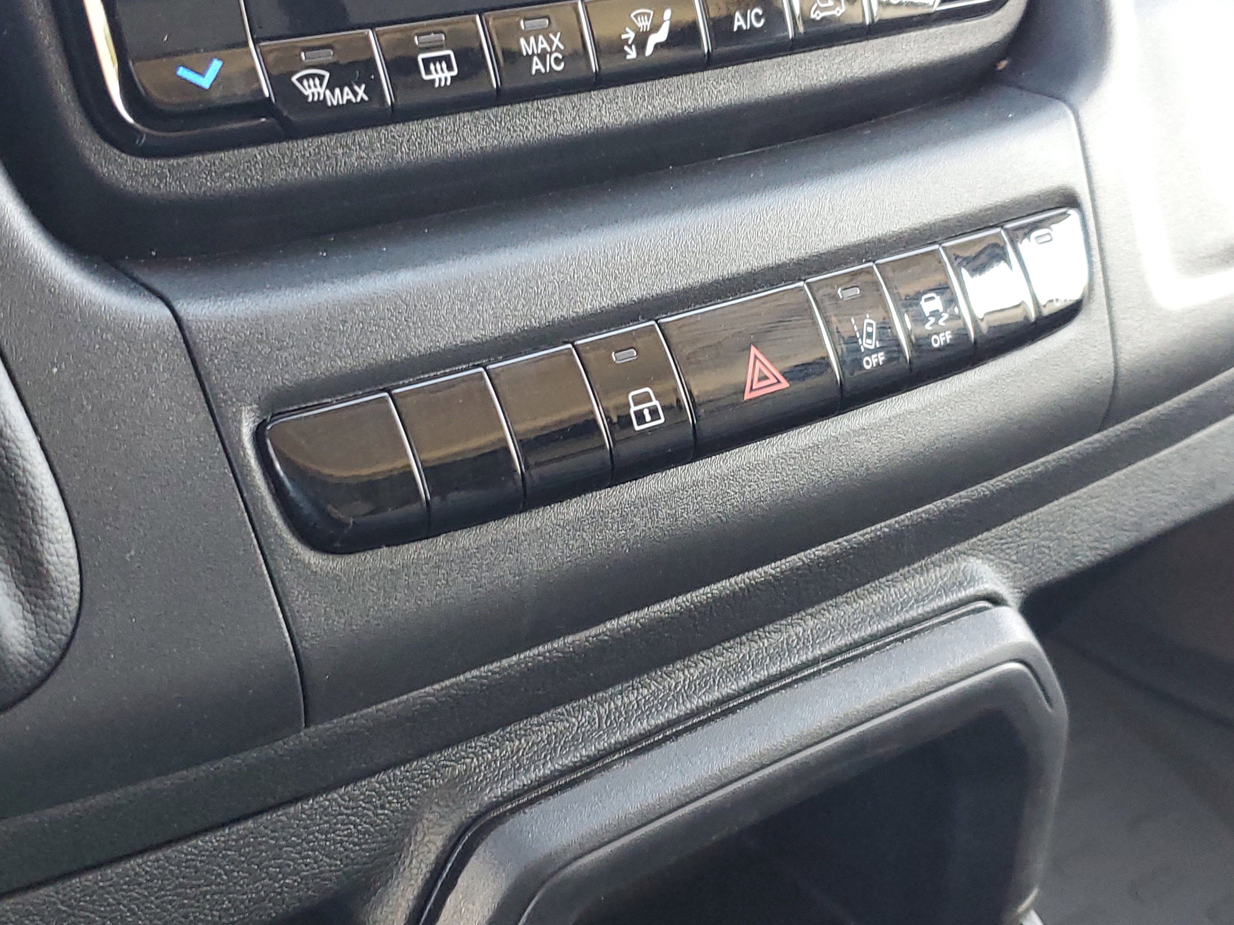 Used 2025 RAM ProMaster 1500 w/ Safety Group image 18