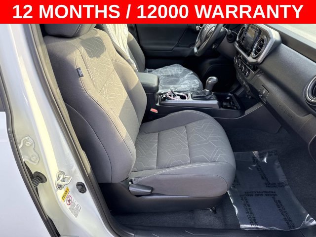 Used 2017 Toyota Tacoma TRD Sport AWD/4WD image 9