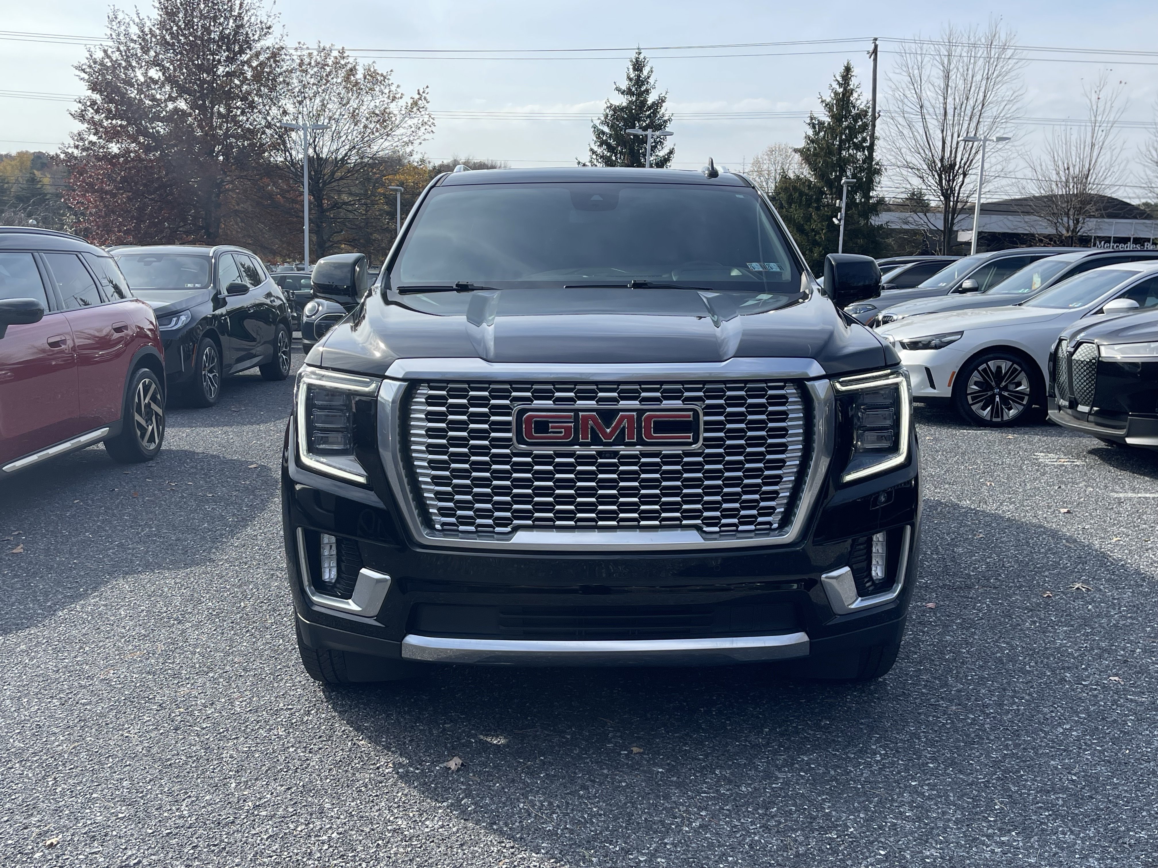 Used 2023 GMC Yukon Denali image 3