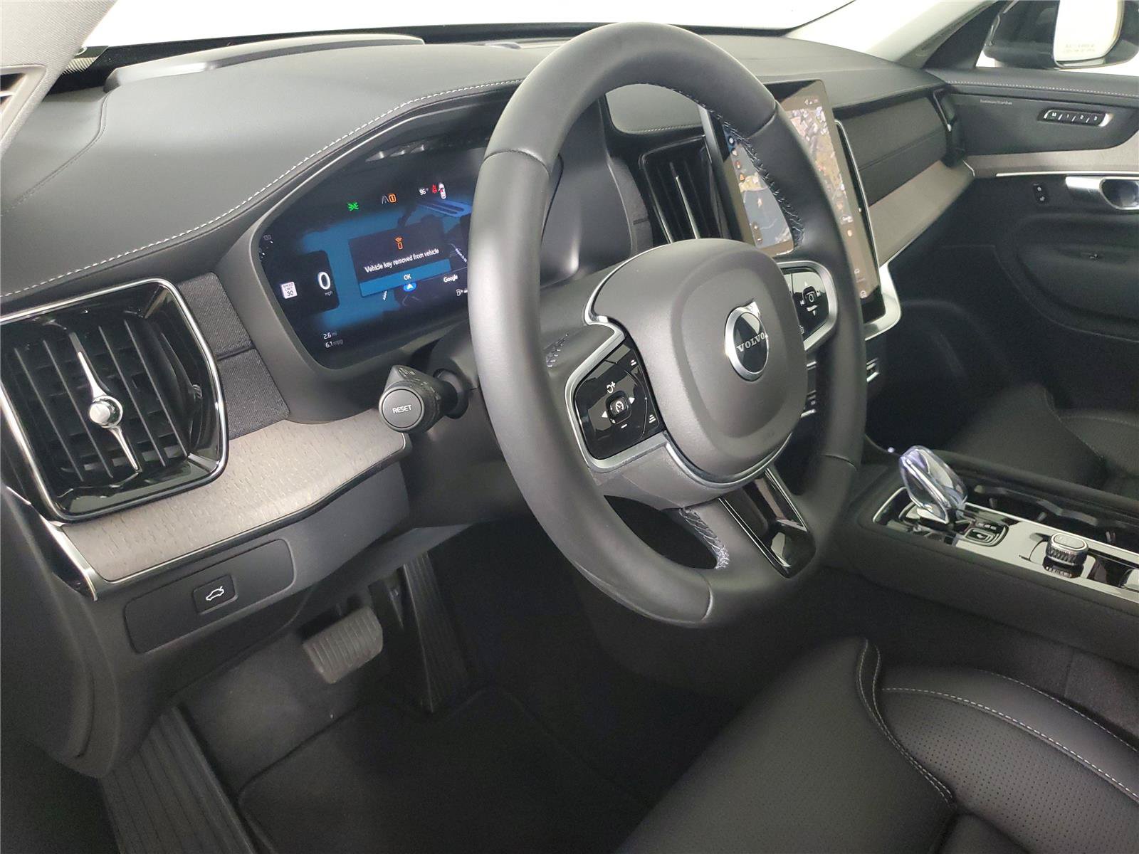 Certified 2026 Volvo XC90 B6 Ultra AWD/4WD image 21