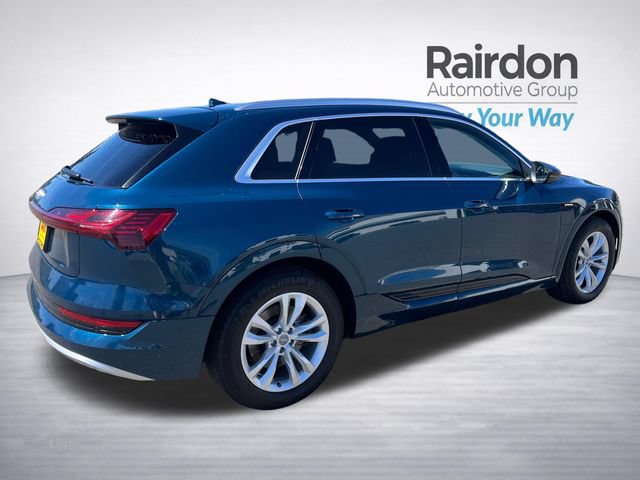 Used 2019 Audi e-tron Prestige w/ Prestige Package AWD/4WD image 7