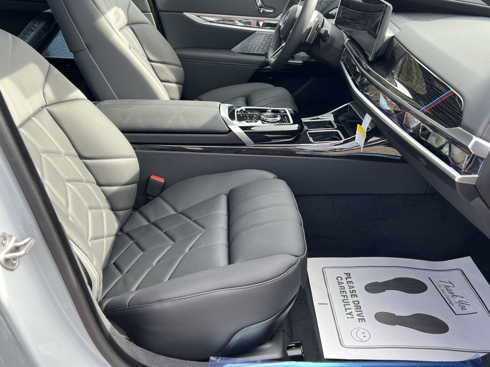 New 2026 BMW 760i xDrive w/ Executive Package image 26