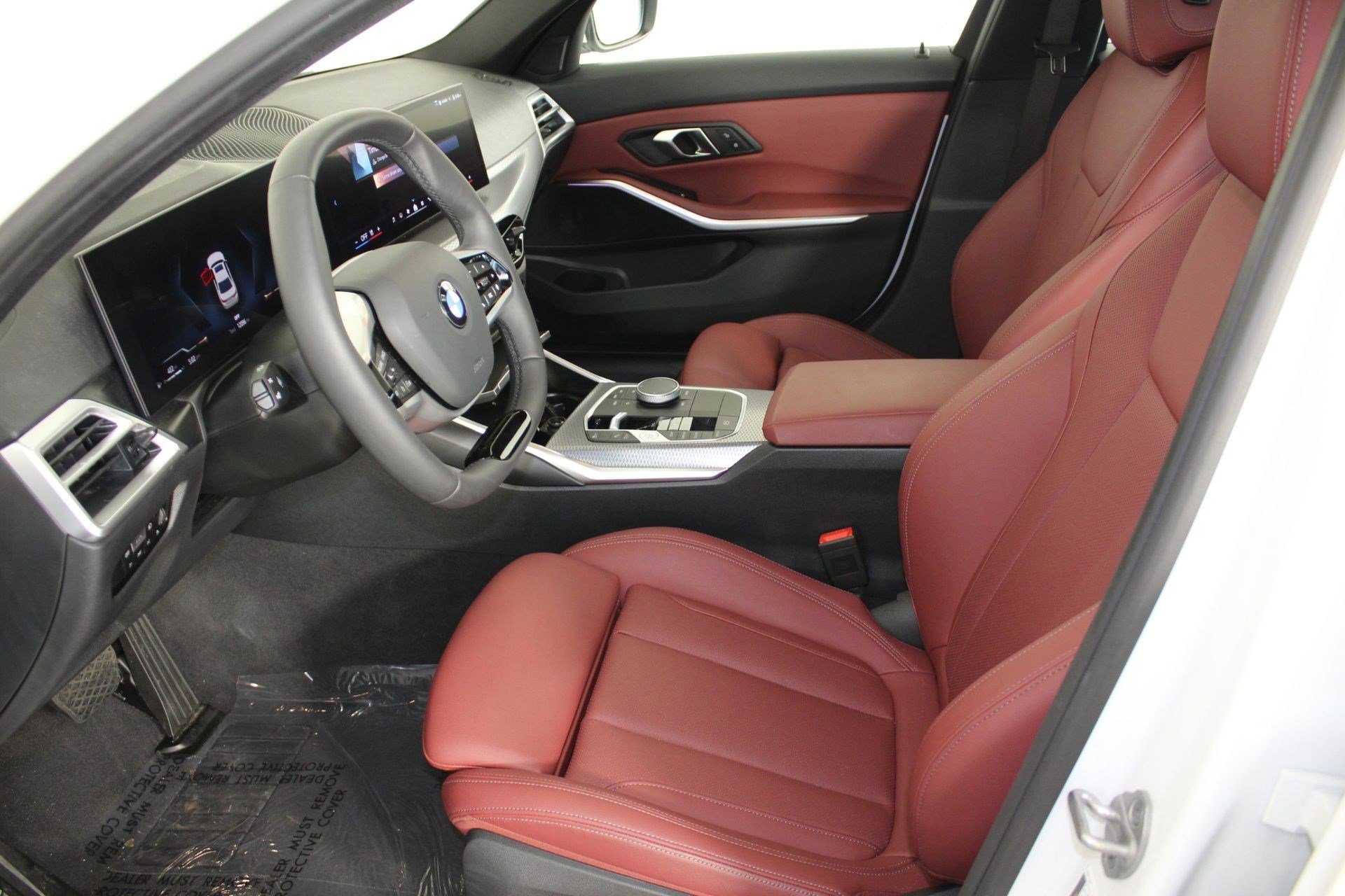 Certified 2025 BMW 330i xDrive Sedan image 5