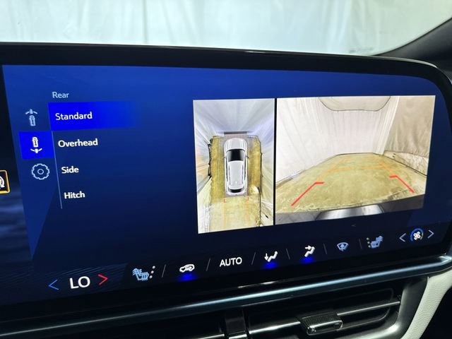 Certified 2025 Chevrolet Equinox EV LT FWD image 18
