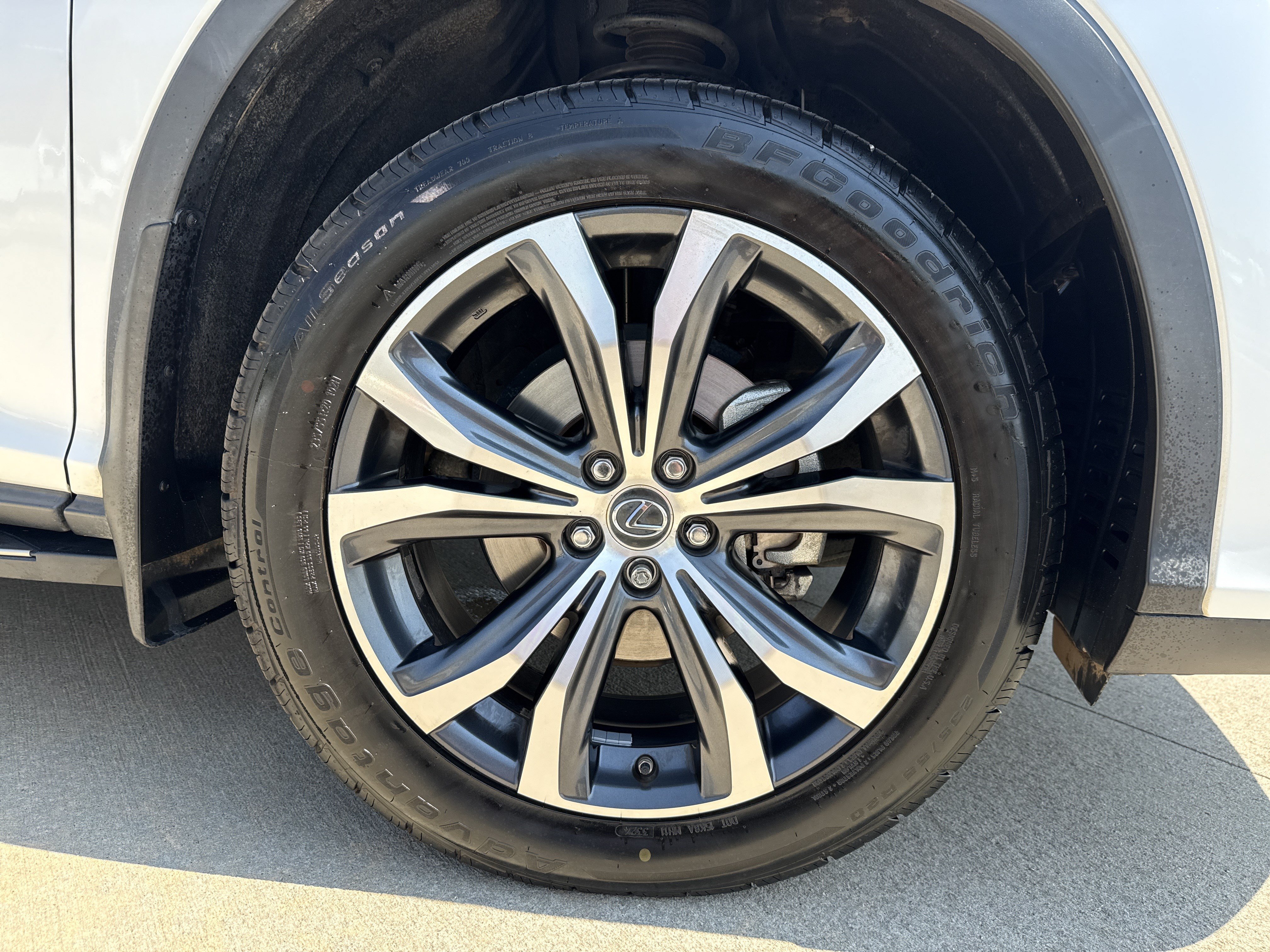 Used 2022 Lexus RX 350L FWD w/ Premium Package image 14