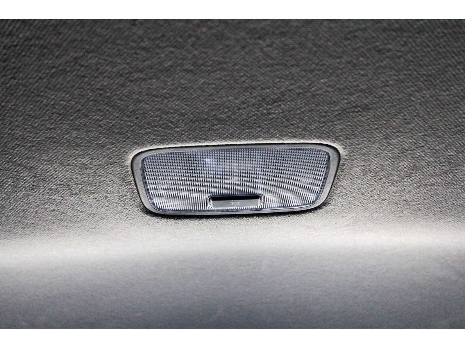 Used 2023 Hyundai Elantra SE FWD image 15