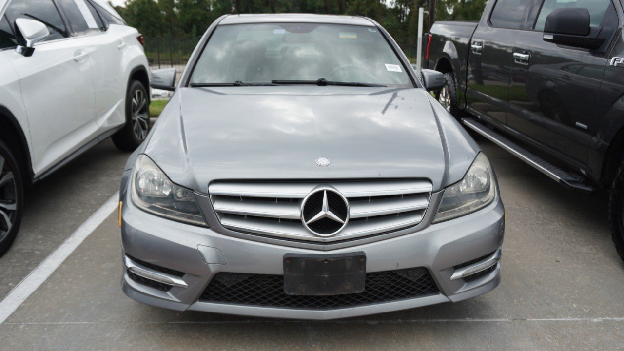 Used 2013 Mercedes-Benz C 250 Sedan image 2
