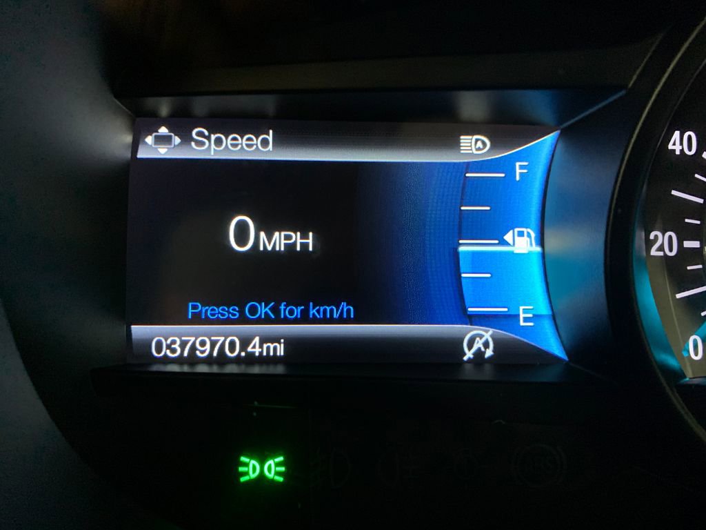 Used 2020 Ford Edge Titanium FWD image 29