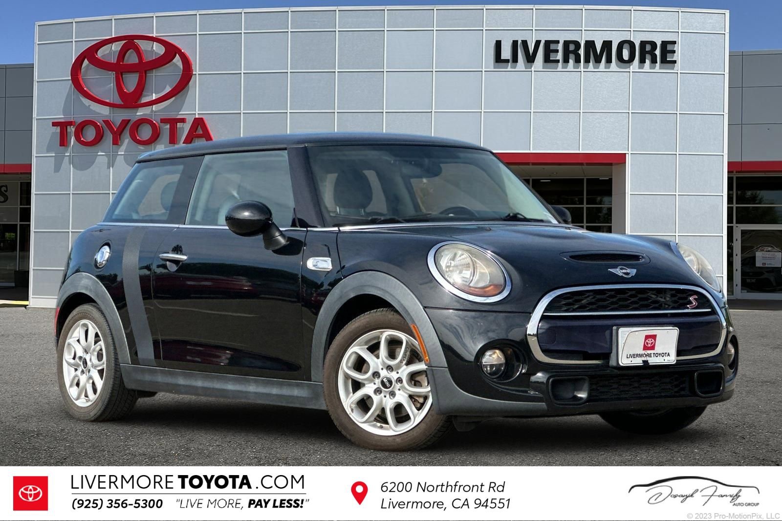 Used 2014 MINI Cooper S FWD image 1