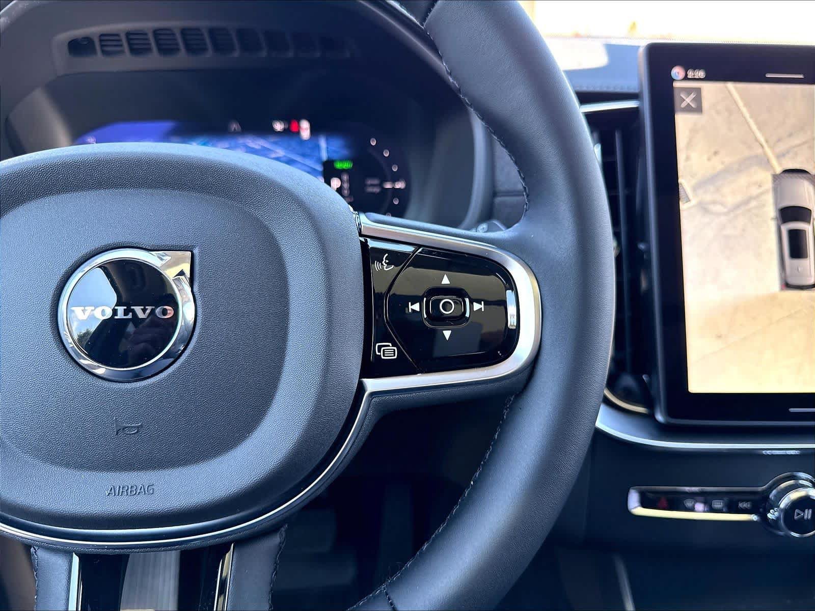 New 2026 Volvo XC90 T8 Ultra w/ Protection Package AWD/4WD image 18