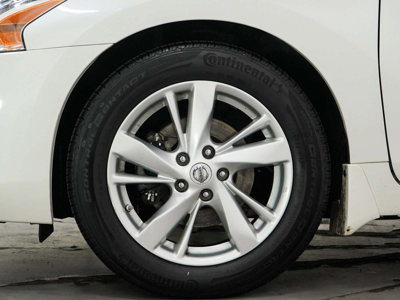 Used 2014 Nissan Altima 2.5 SL w/ Moonroof Package FWD image 29