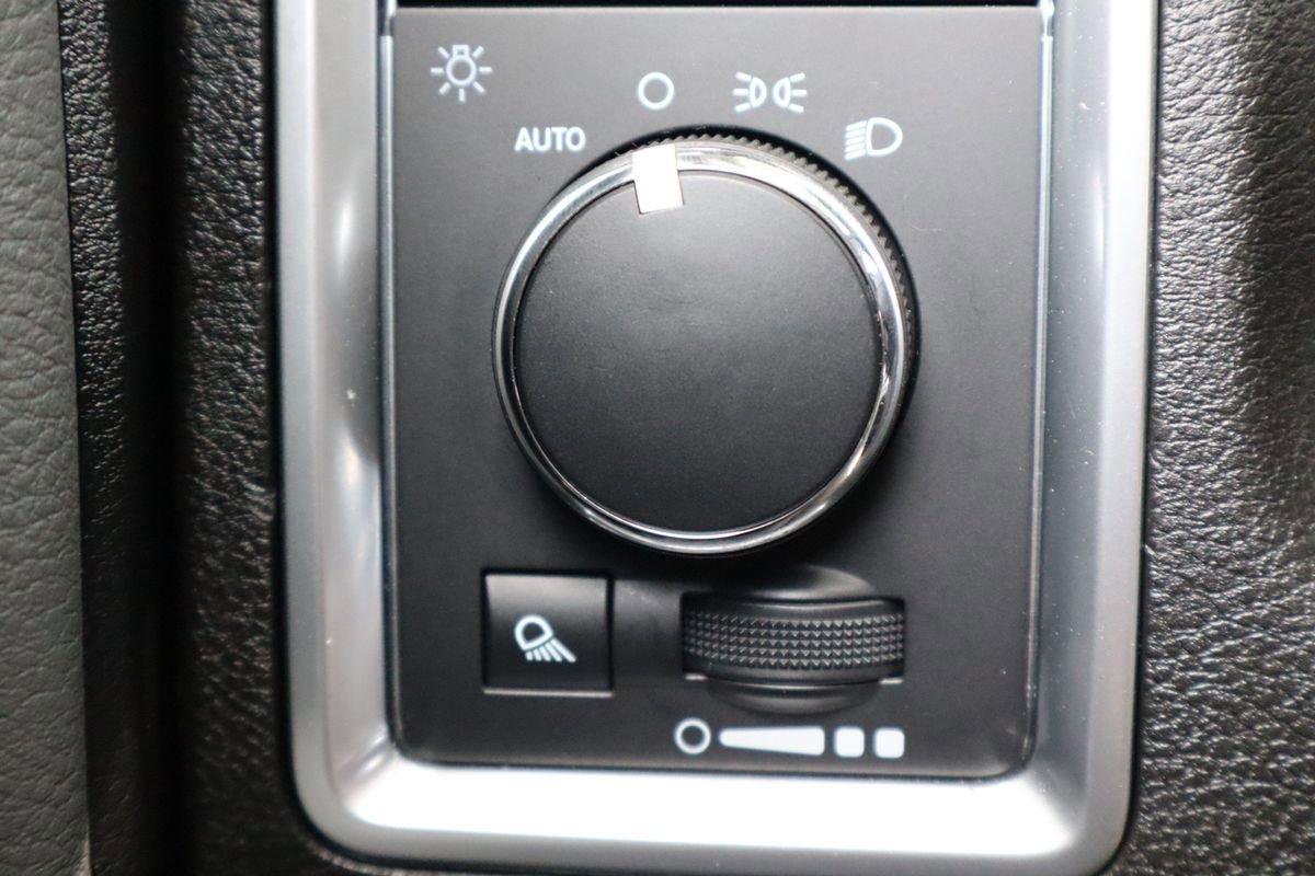 Used 2023 RAM 1500 Classic SLT w/ Trailer & Traction Group image 28
