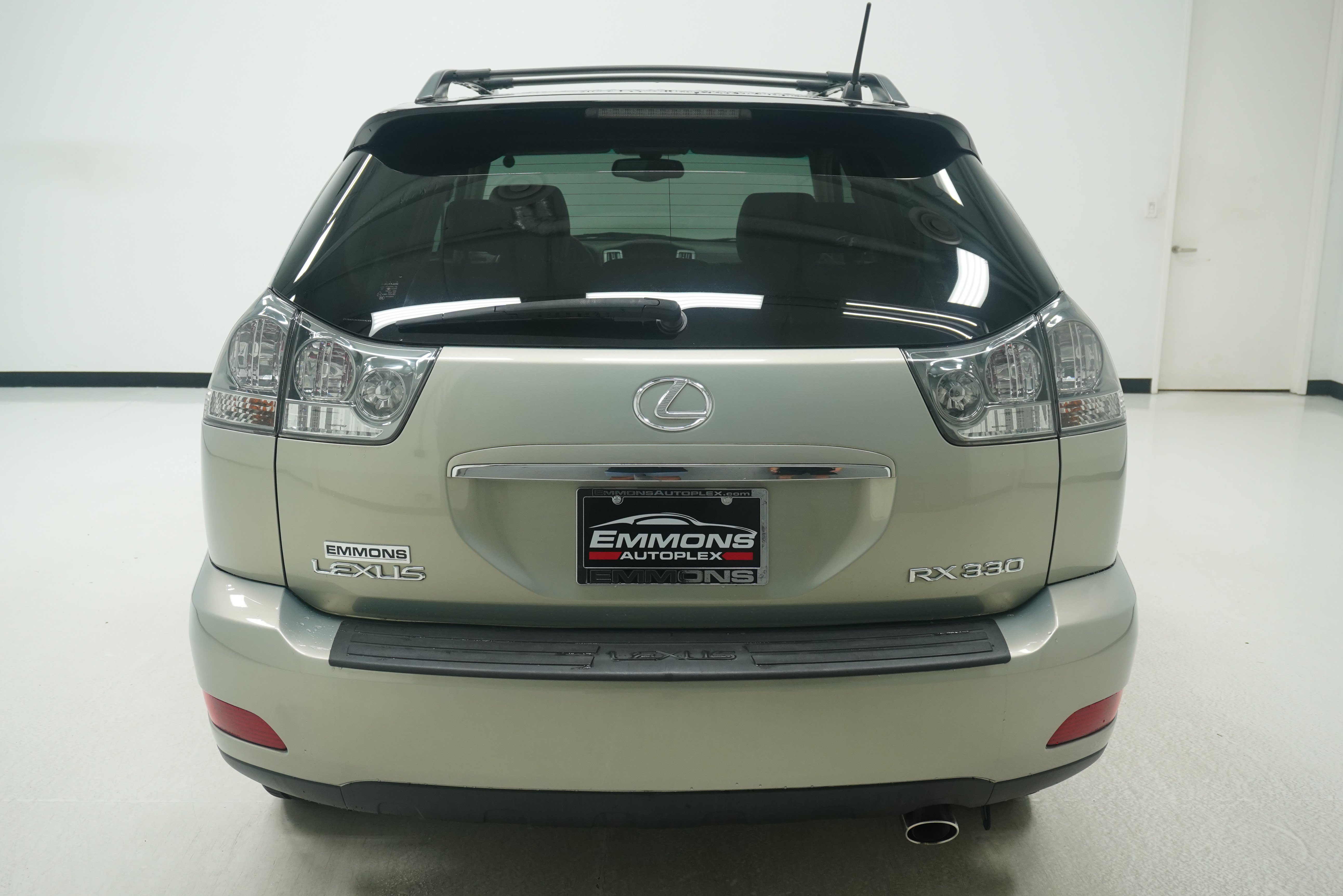 Used 2004 Lexus RX 330 FWD image 5
