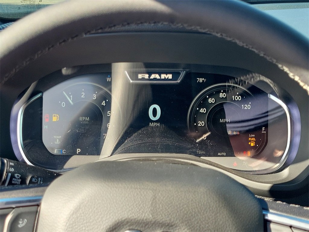 New 2026 RAM 1500 4x4 Crew Cab image 11