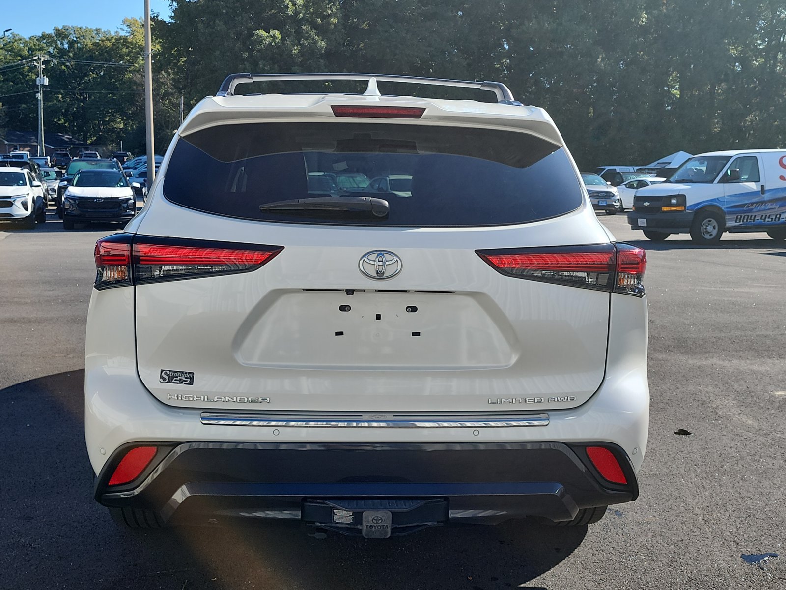 Used 2021 Toyota Highlander Limited AWD/4WD image 4