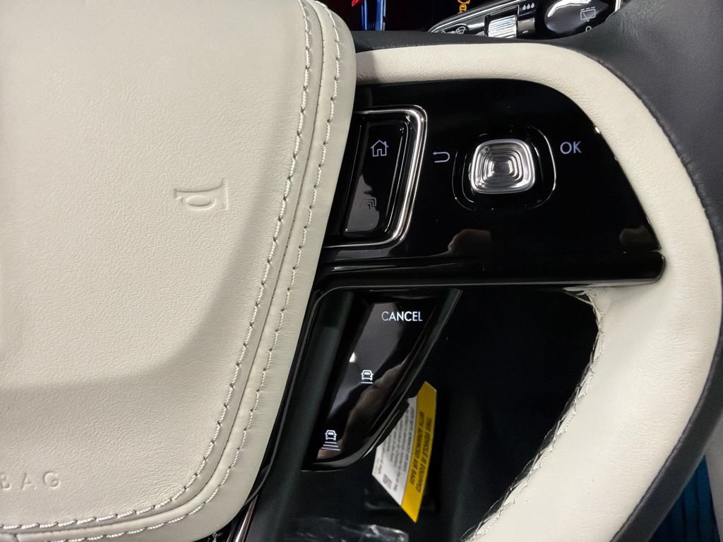 New 2026 Lincoln Aviator Black Label w/ Dynamic Handling Package AWD/4WD image 17