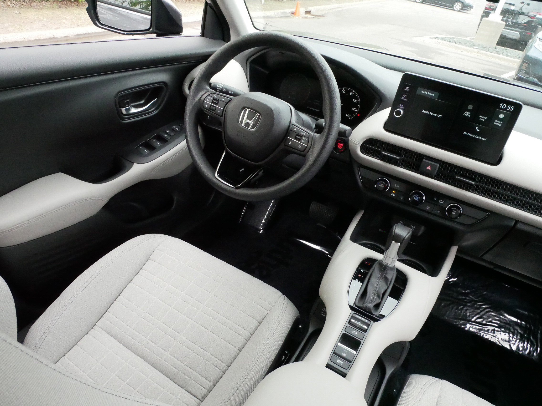 Certified 2026 Honda HR-V LX image 9