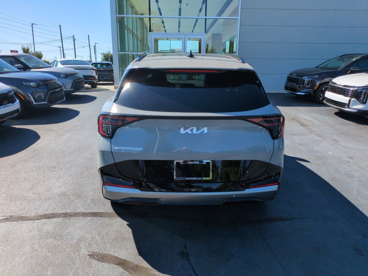 New 2026 Kia Sportage SX FWD image 6