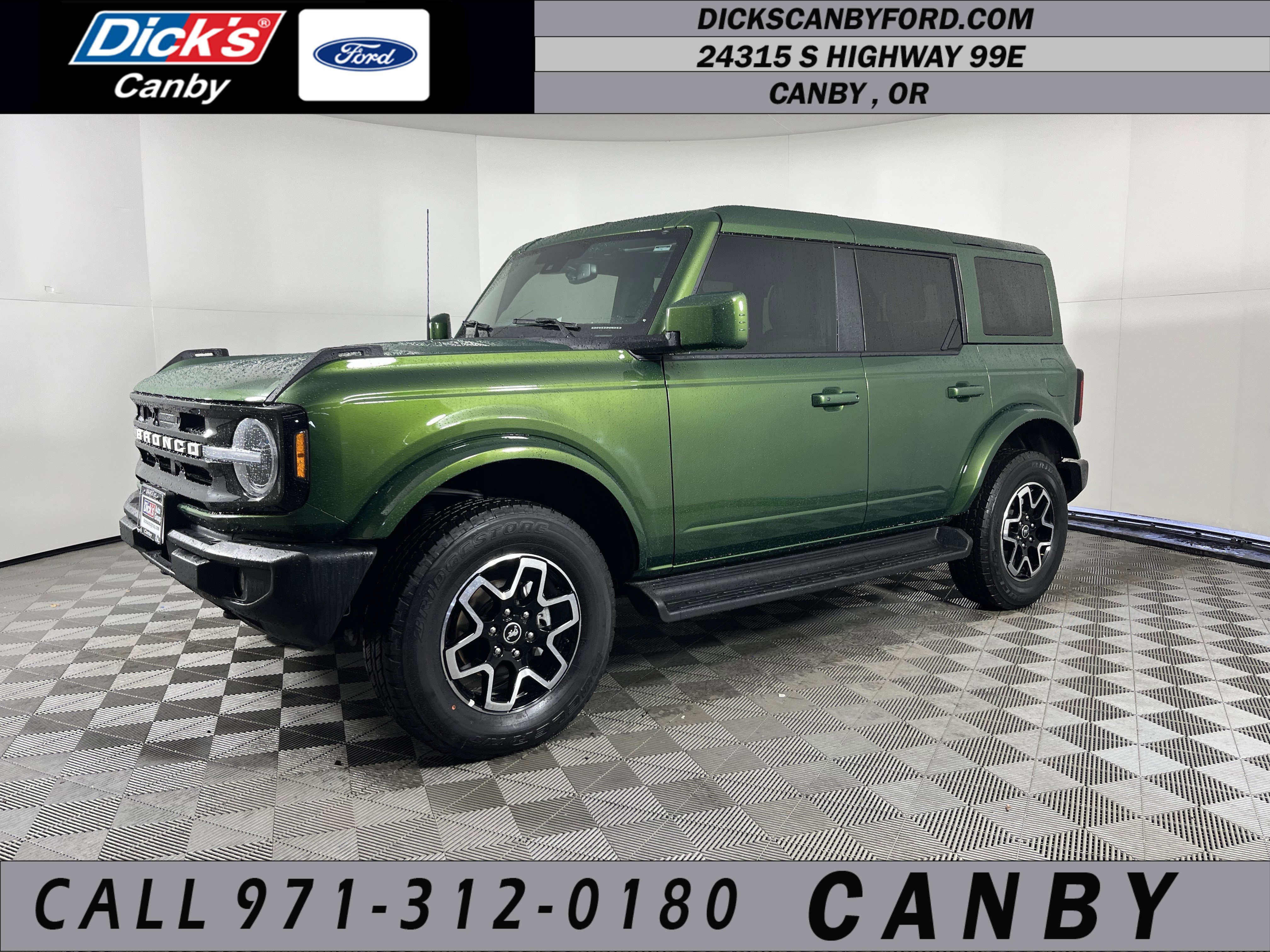 Used 2025 Ford Bronco Outer Banks image 1