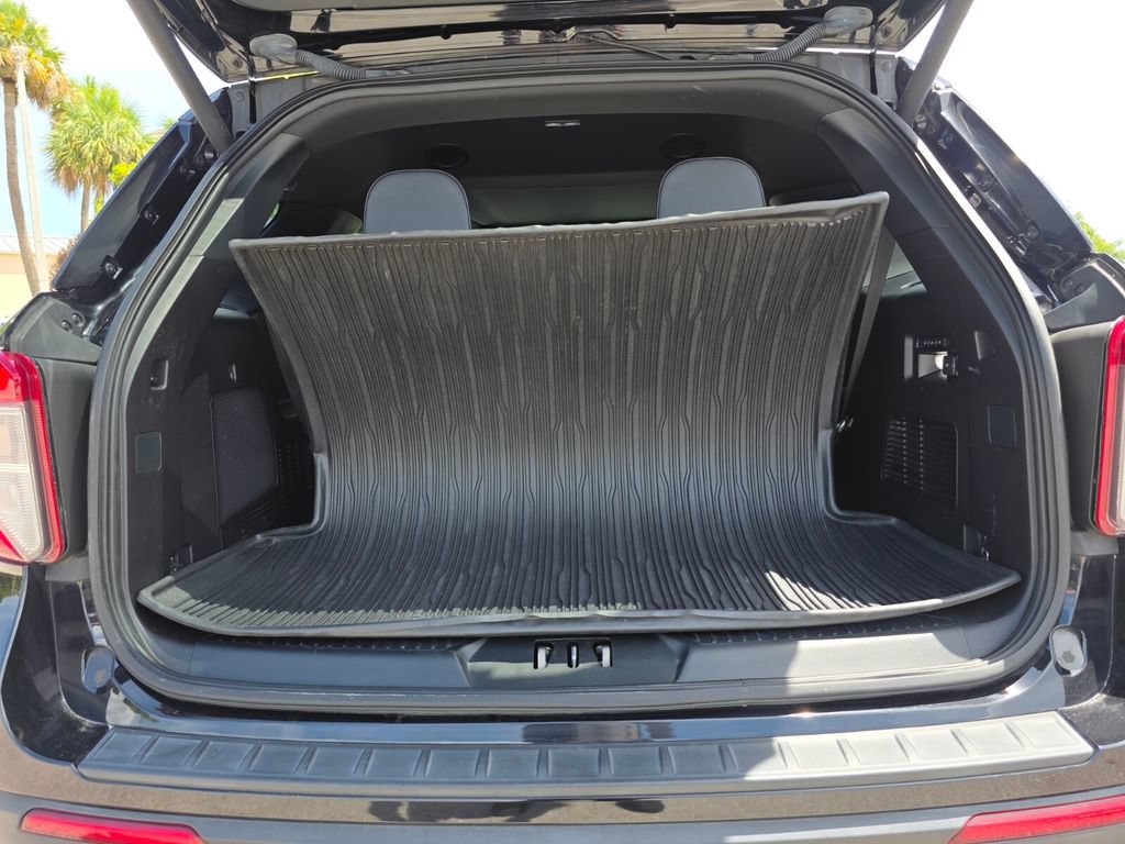 Used 2021 Ford Explorer ST w/ Equipment Group 401A AWD/4WD image 21