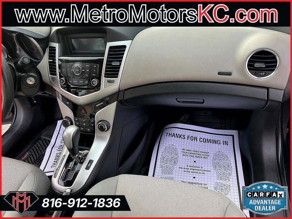 Used 2016 Chevrolet Cruze LT FWD image 39
