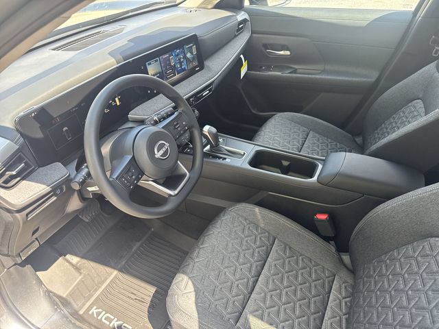 New 2026 Nissan Kicks SV w/ Charging Package FWD image 15