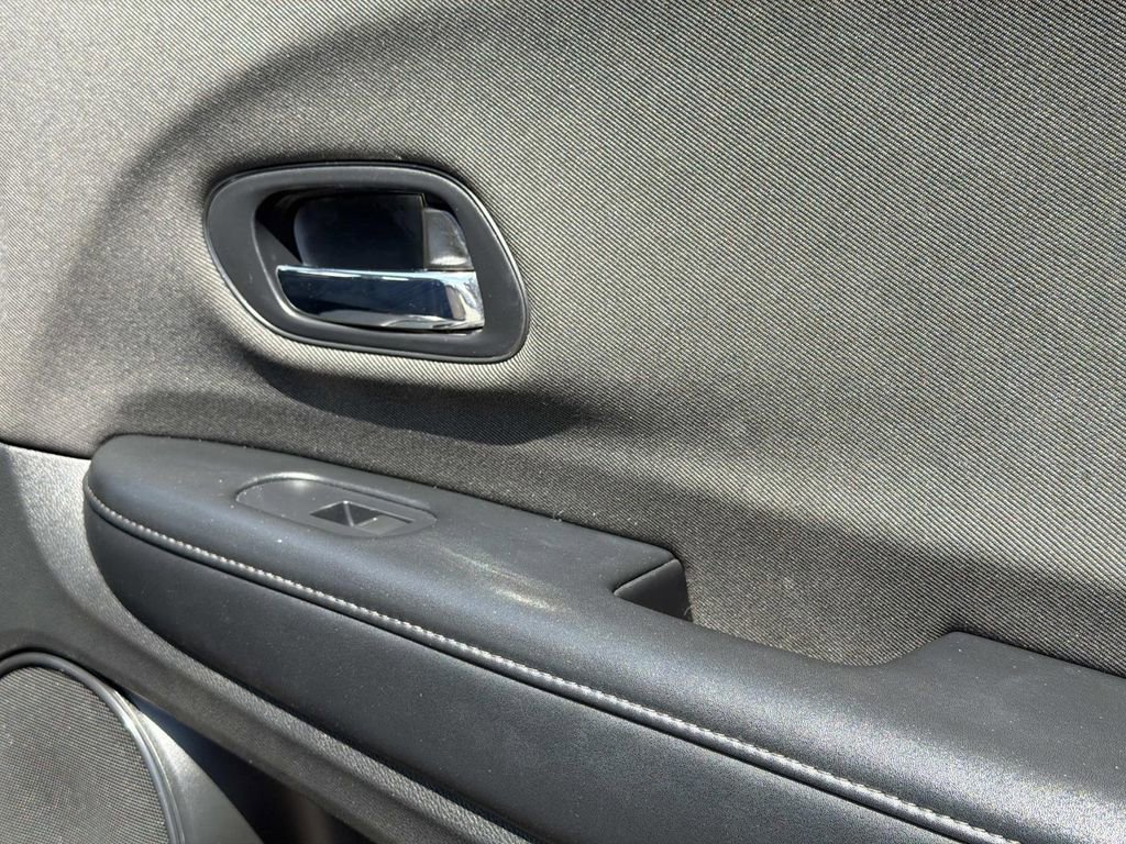 Used 2019 Honda HR-V LX image 26