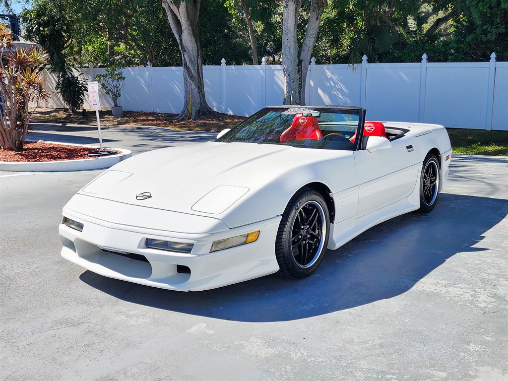 Used 1995 Chevrolet Corvette Convertible image 4