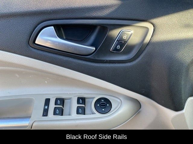 Used 2015 Ford Escape SE w/ Equipment Group 201A image 13