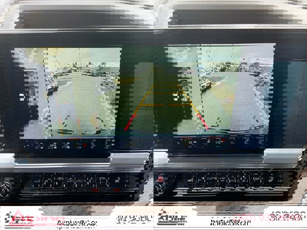 Used 2024 Chevrolet Silverado 1500 LT w/ Z71 Off-Road Package image 16