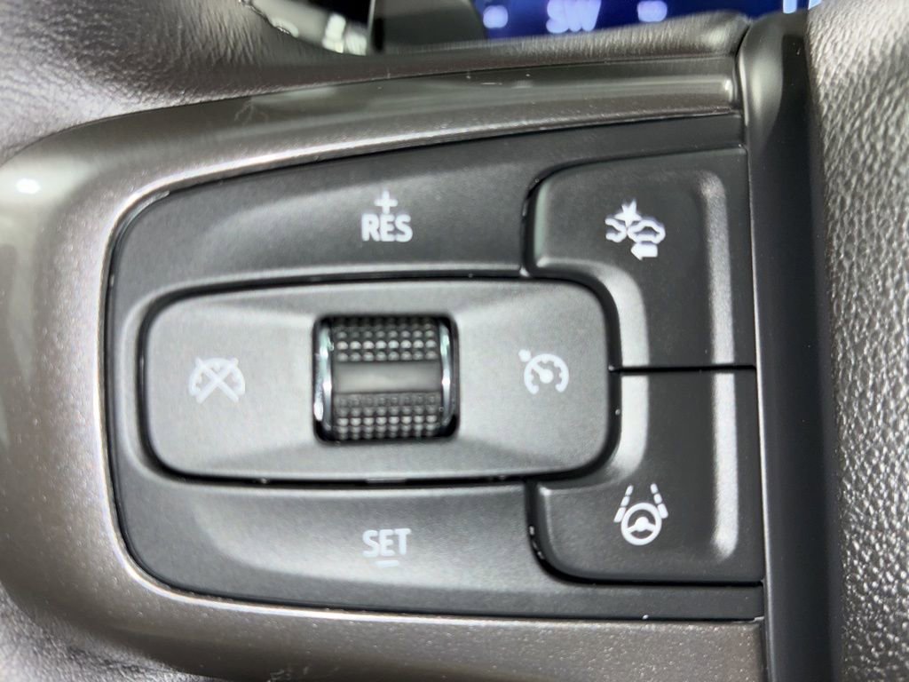 Used 2025 Chevrolet Silverado 1500 High Country w/ Technology Package image 30