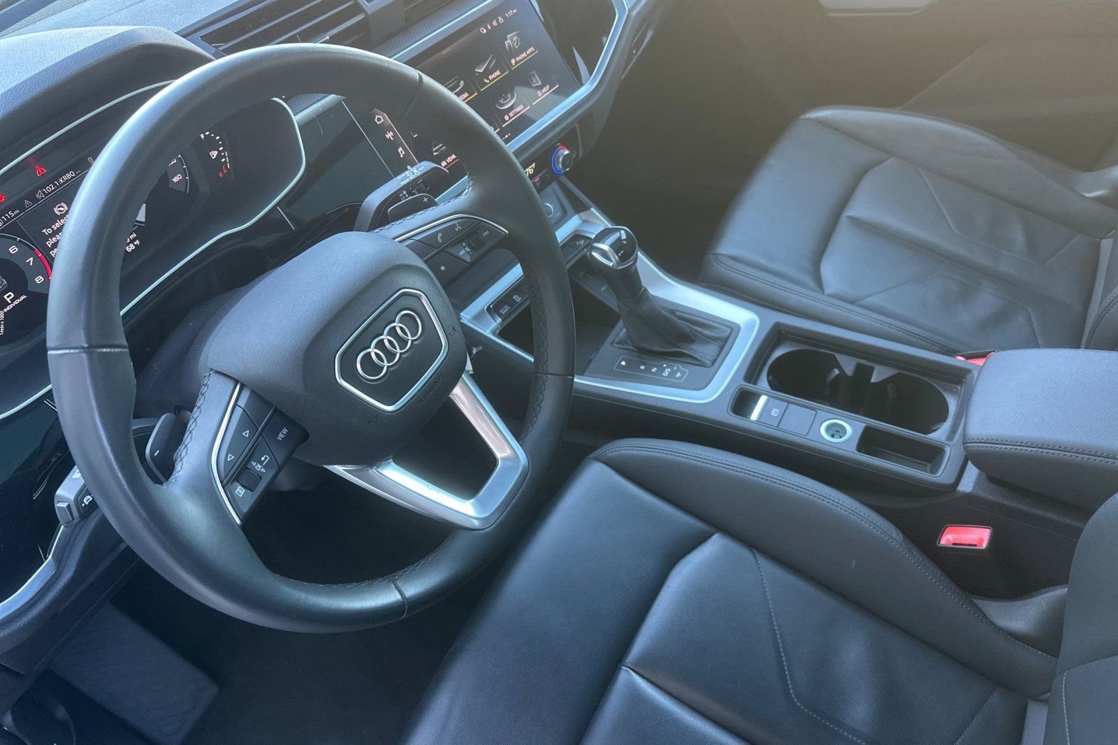 Used 2025 Audi Q3 2.0T Premium image 11