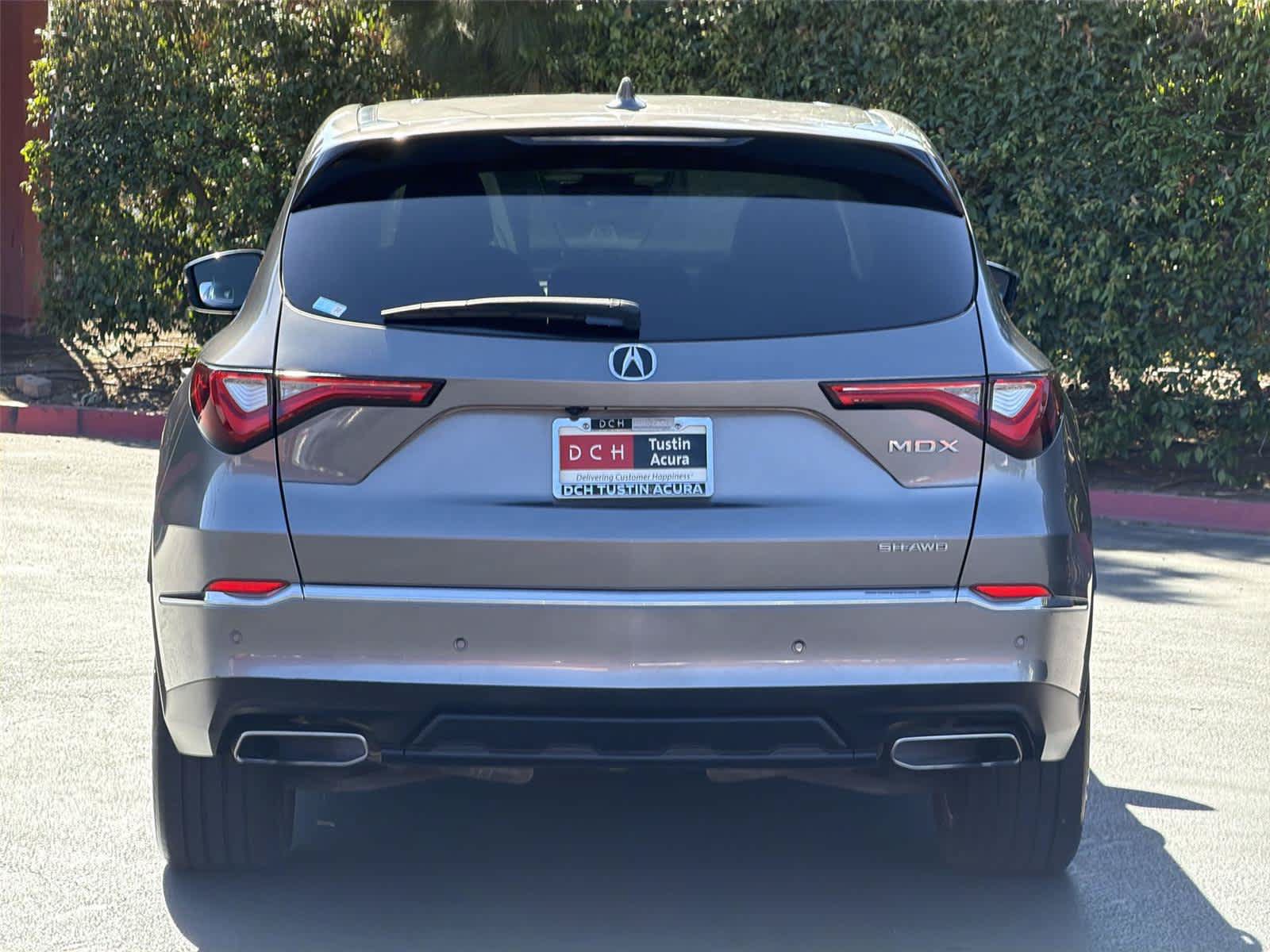 Used 2023 Acura MDX w/ Technology Package AWD/4WD image 6