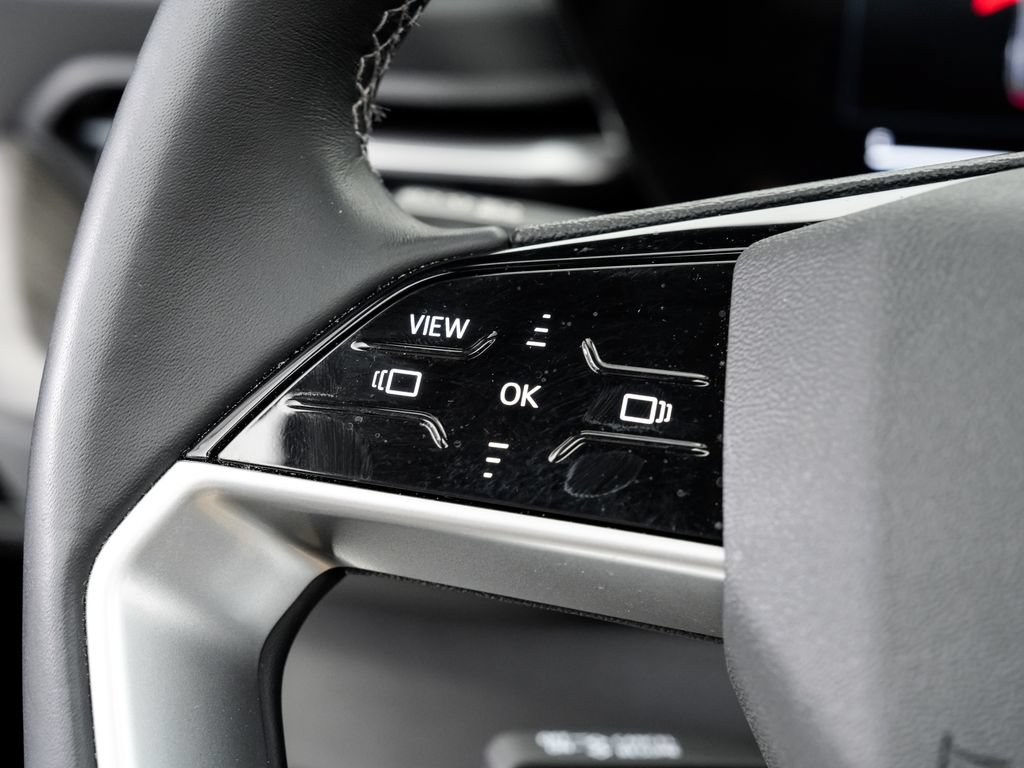 Certified 2025 Audi Q5 Premium w/ Convenience Package AWD/4WD image 12