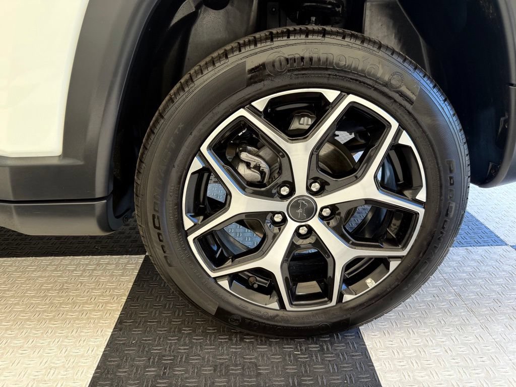 Used 2025 Jeep Compass Limited AWD/4WD image 11
