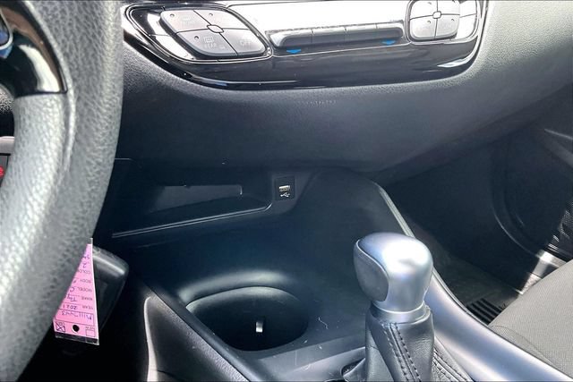 Used 2021 Toyota C-HR LE FWD image 23