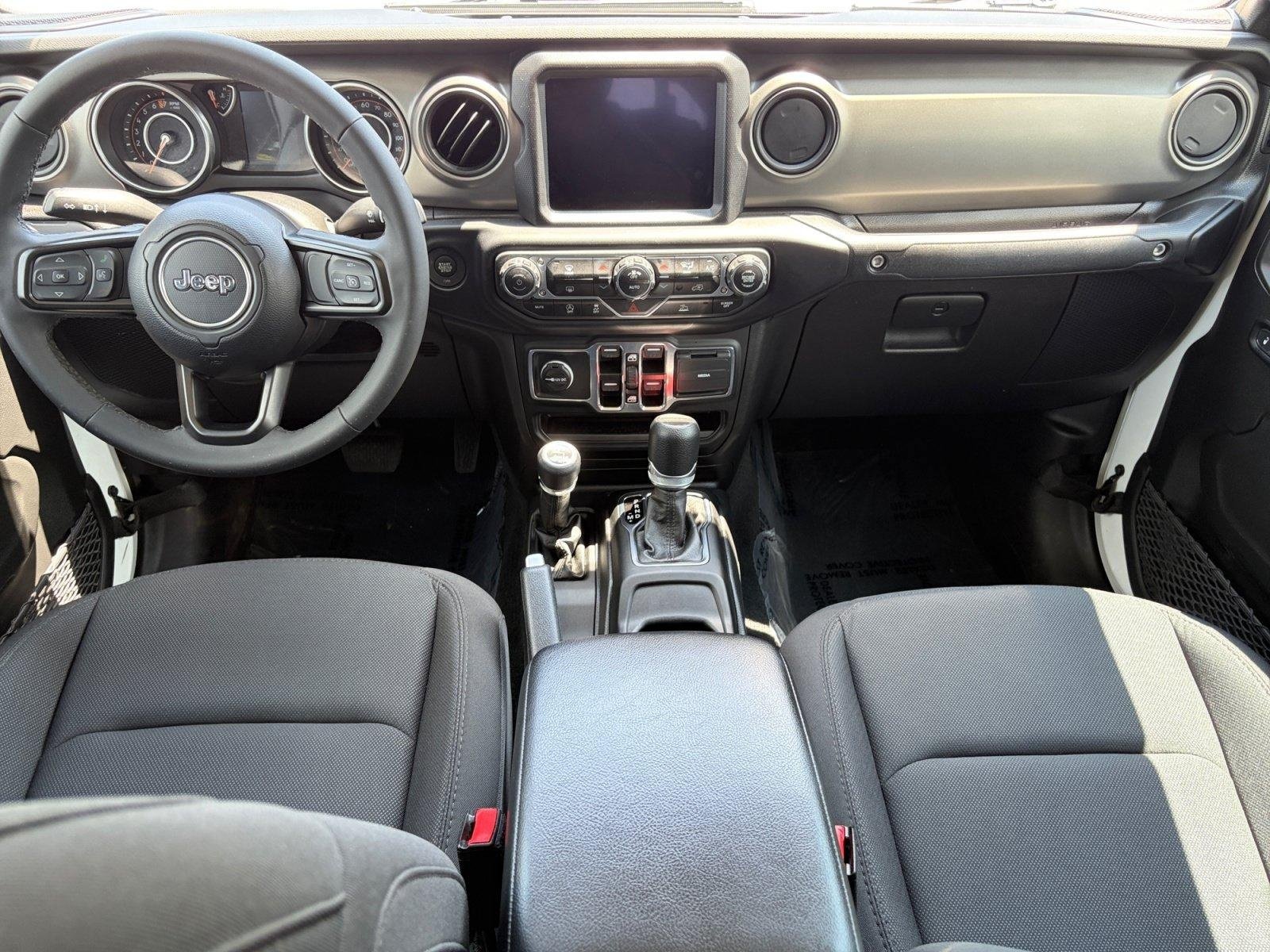 Used 2023 Jeep Gladiator Sport AWD/4WD image 18