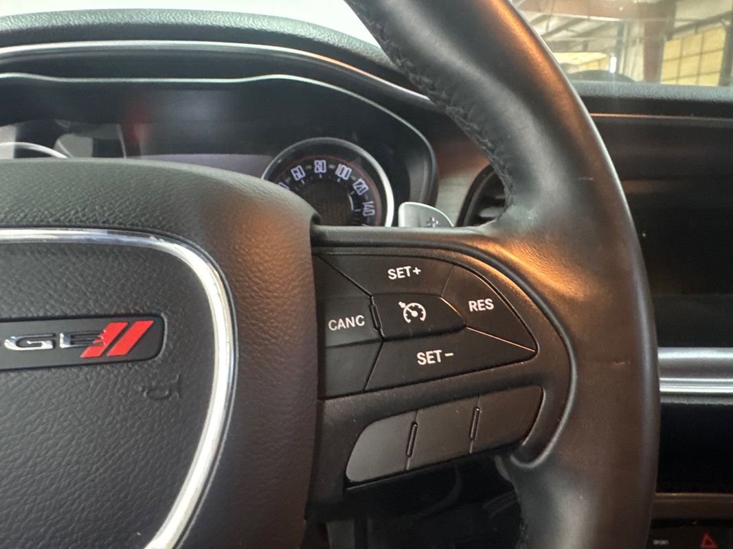 Used 2016 Dodge Challenger SXT w/ Driver Convenience Group image 13